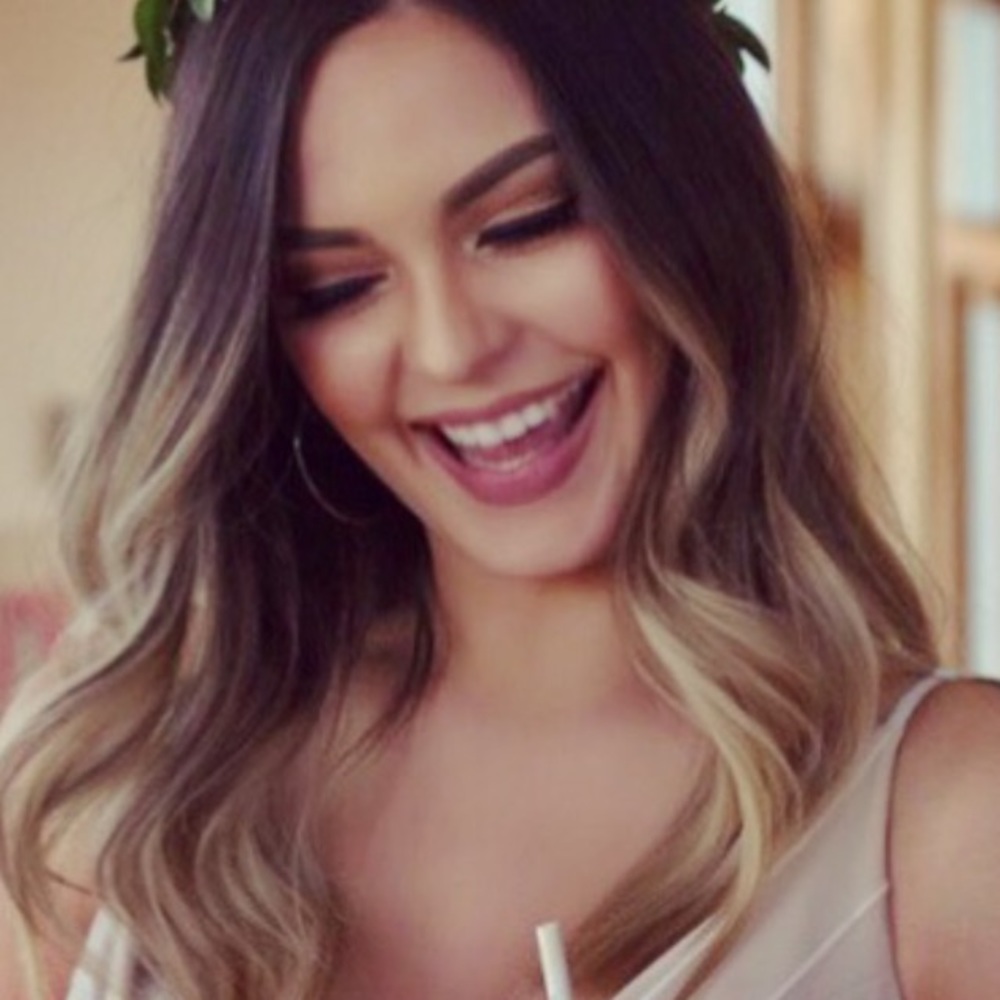 Meet your Posher, Tiara